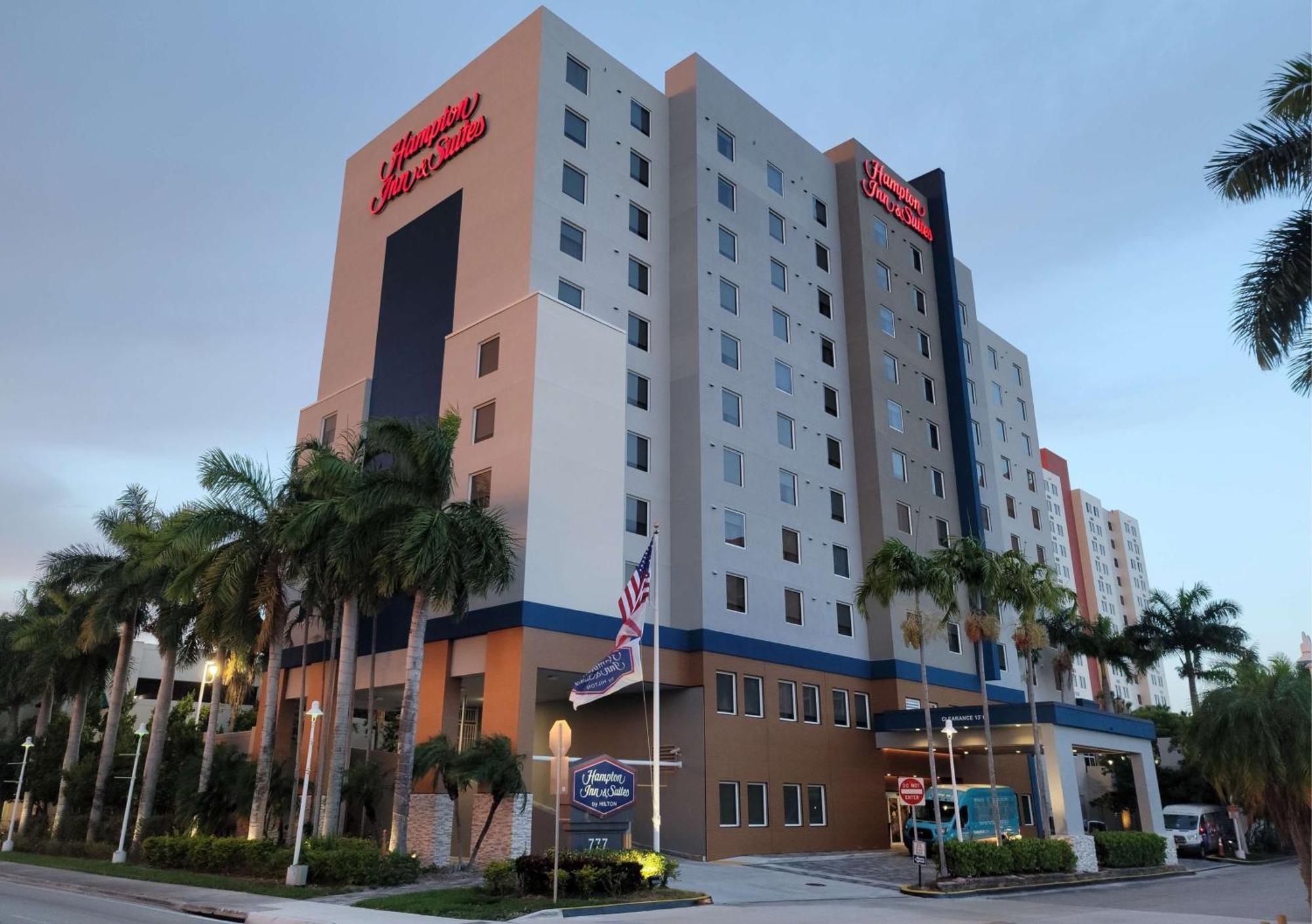 Hampton Inn & Suites Miami Airport South/Blue Lagoon Eksteriør bilde