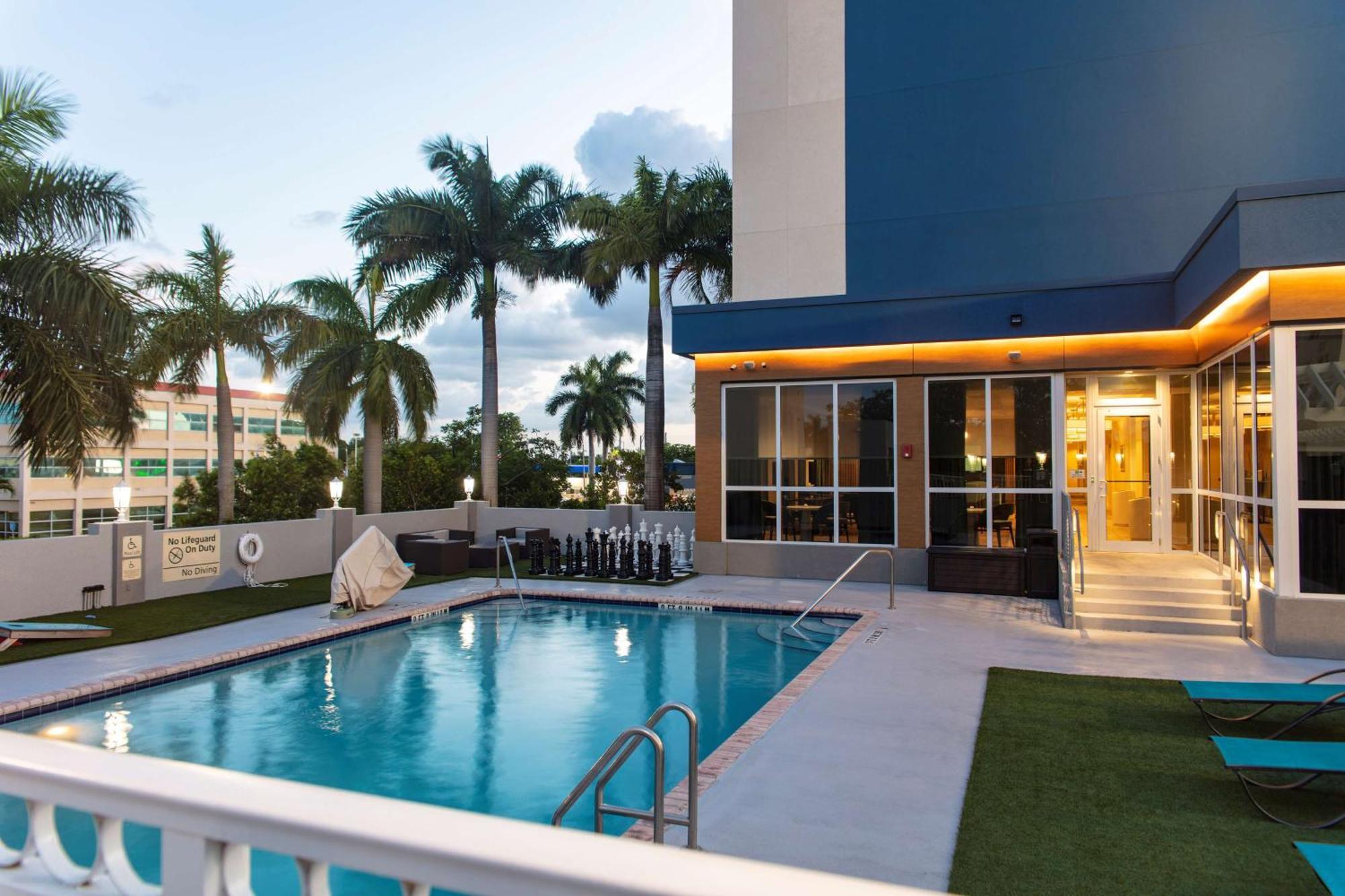 Hampton Inn & Suites Miami Airport South/Blue Lagoon Eksteriør bilde