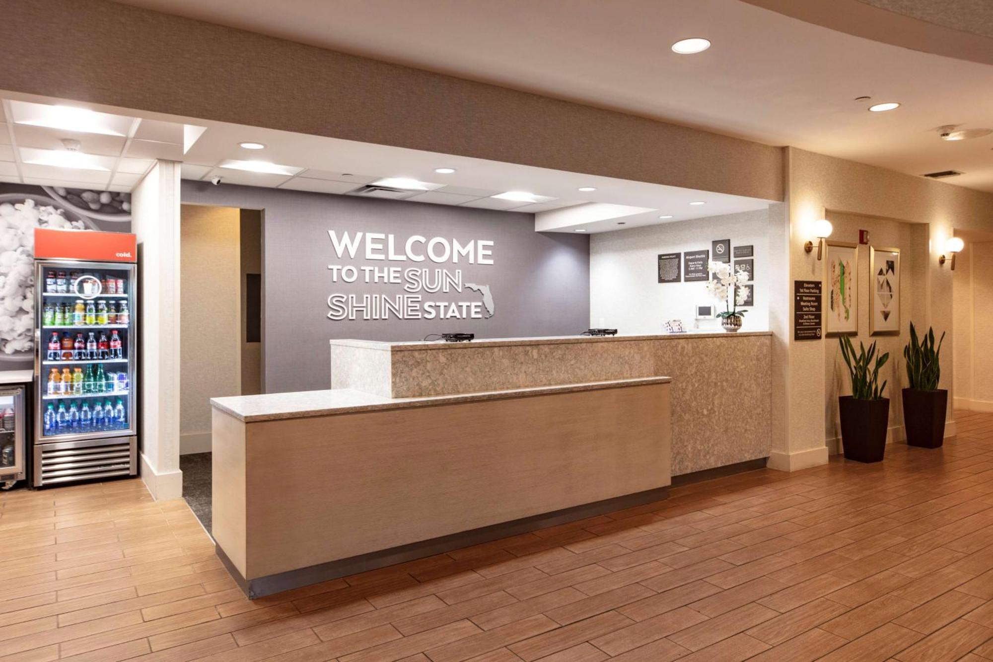 Hampton Inn & Suites Miami Airport South/Blue Lagoon Eksteriør bilde